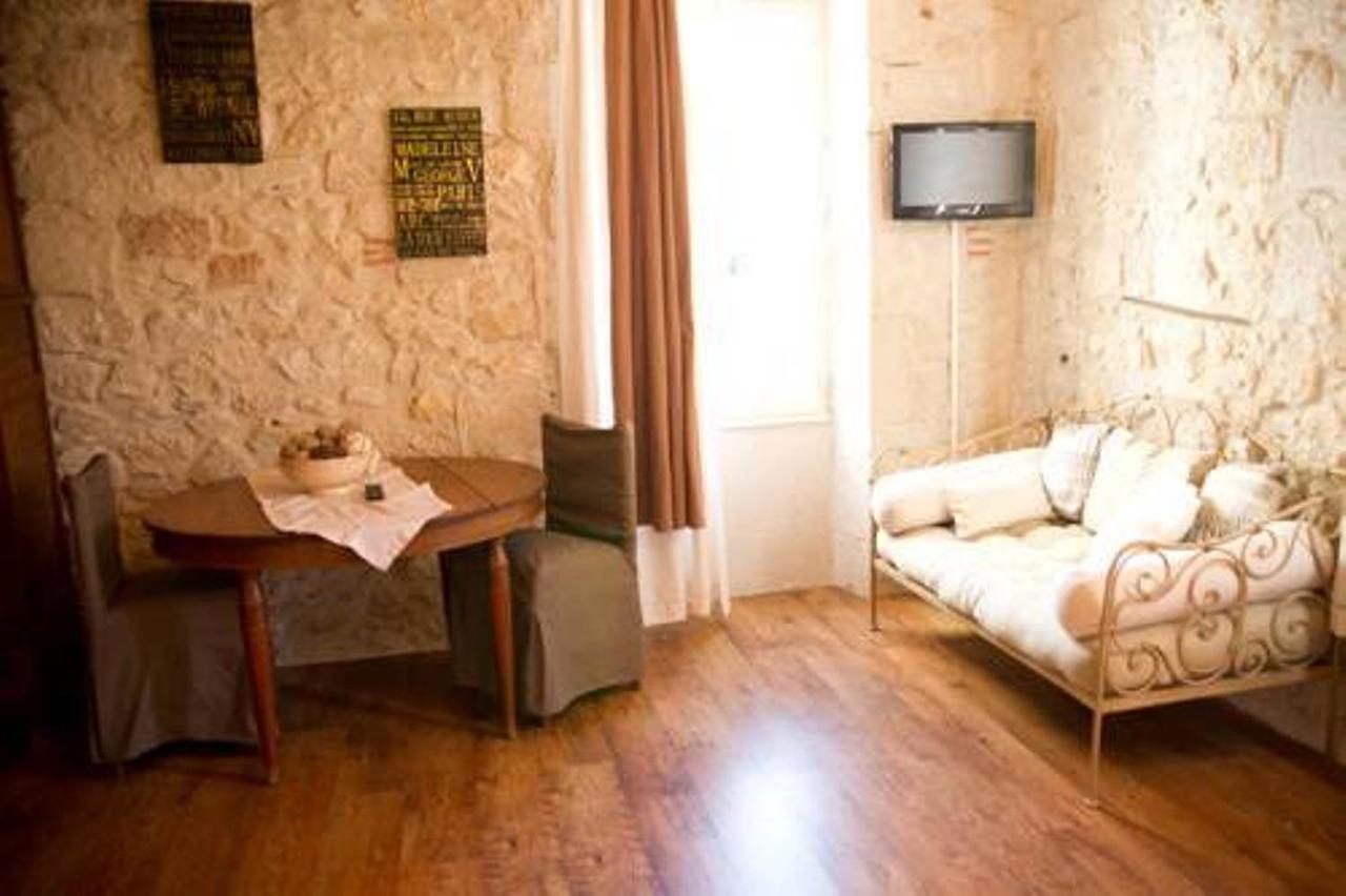 B&B L'Etape D'Angeline La Romieu Buitenkant foto